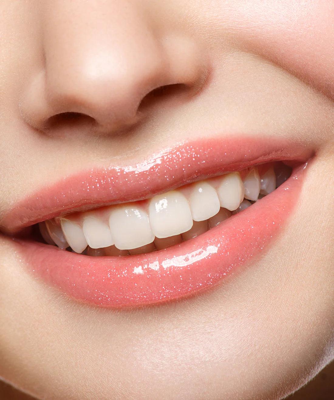 Infracyte Luscious Lips putlinantis, senėjimą stabdantis lūpų blizgesys - Junora Beauty Lab