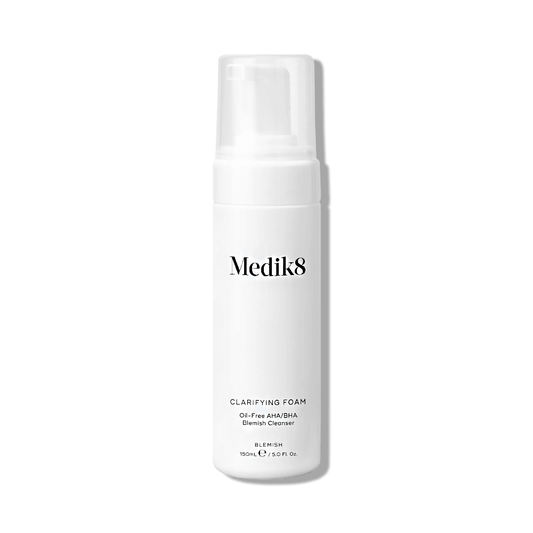 Medik8 antibakterinis eksfolijuojantis prausiklis - Junora Beauty Lab
